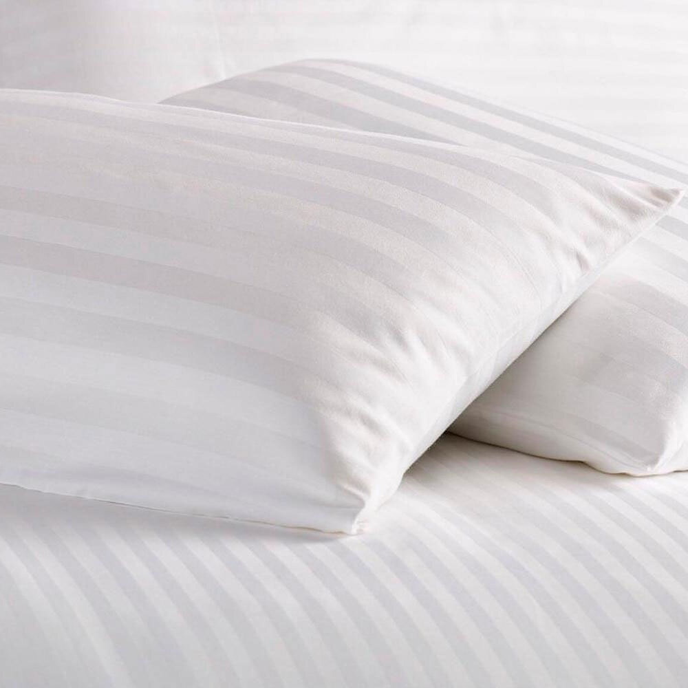 Подушка 70*70 "ОТЕЛЬ" с двойным чехом в сатине — купить оптом для отелей